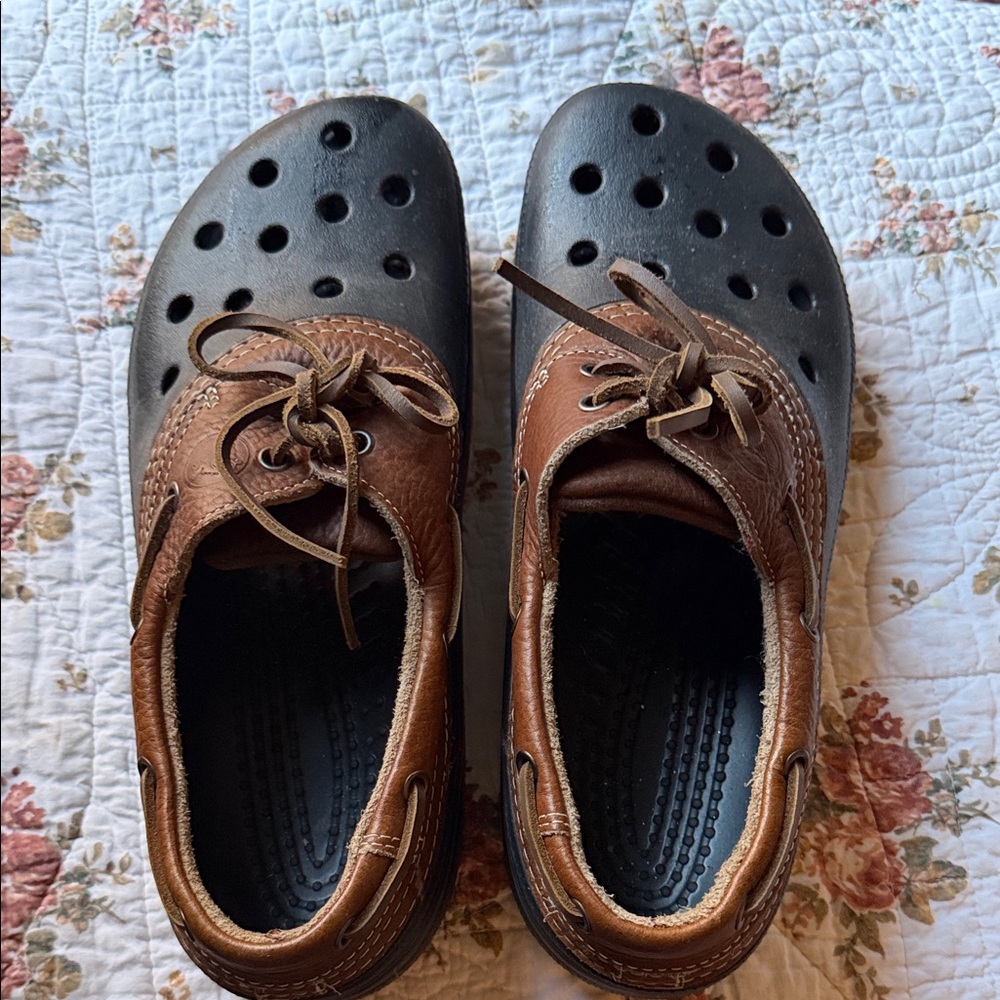 CROCS Men's Gray and Brown Shoes